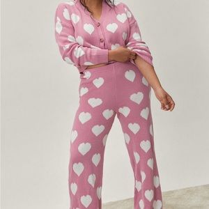 Nasty Gal - Plus Heart Cardigan and Pants Lounge Set - 24/26